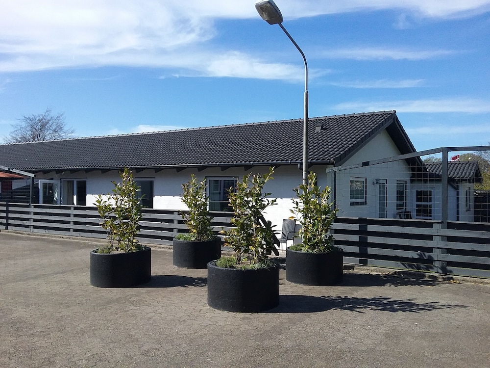 Hals Hotel Apartment