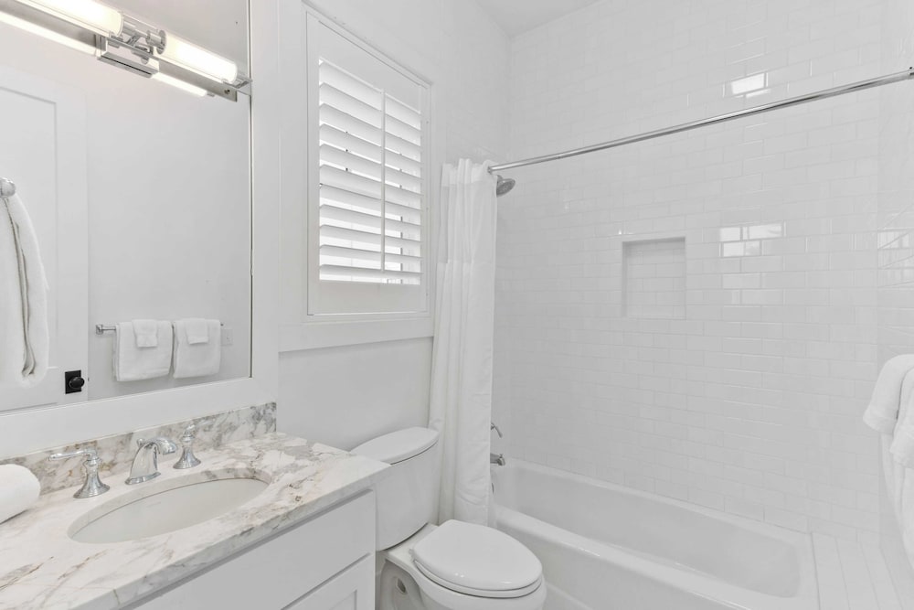 Grayt Digs by Avantstay Next to Beach, Oceanview