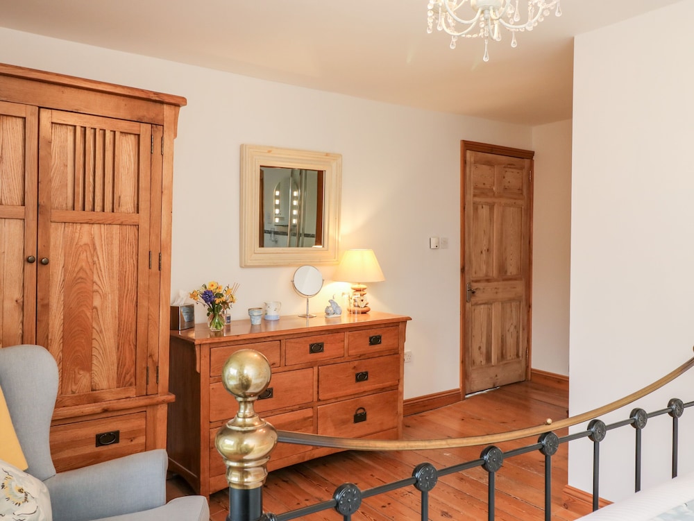Court Prior Cottage
