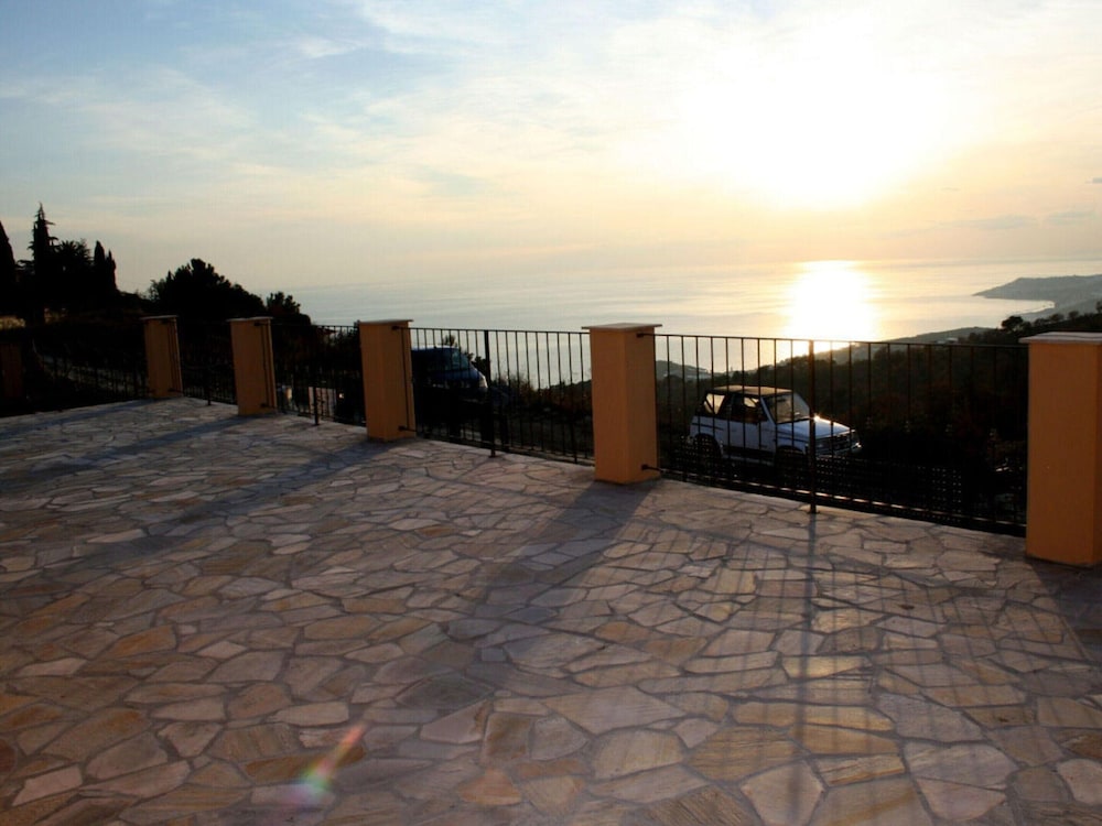 Holiday Apartment Monte Faudo