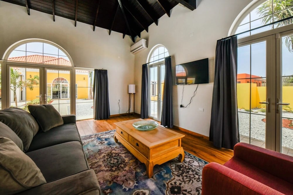 Picaron Villas in Santa Cruz