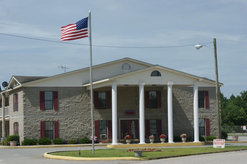 Patriot Inn - Register - Property Image 11