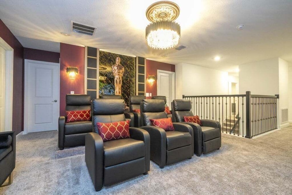 The Most Stunning Home With Everything You Want! 8 Bedroom Villa