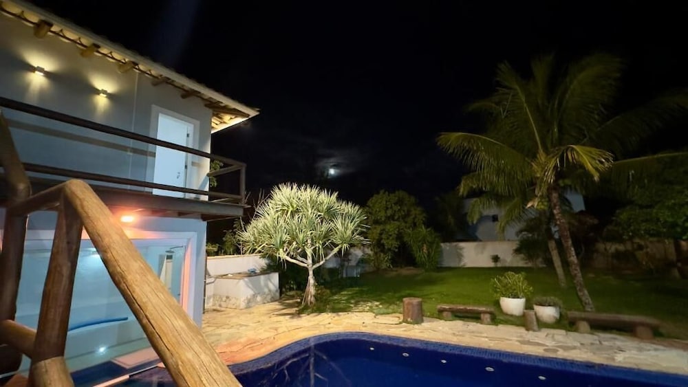 Jolly Praia de Tucuns e Hospedagem
