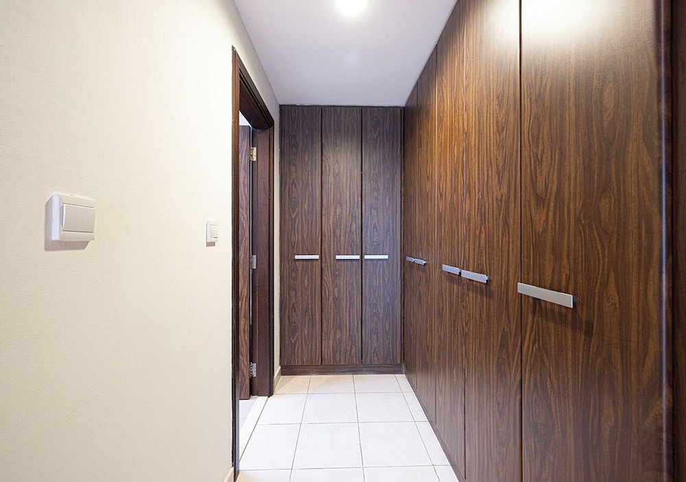Next'House - Business Boulevard Hostel