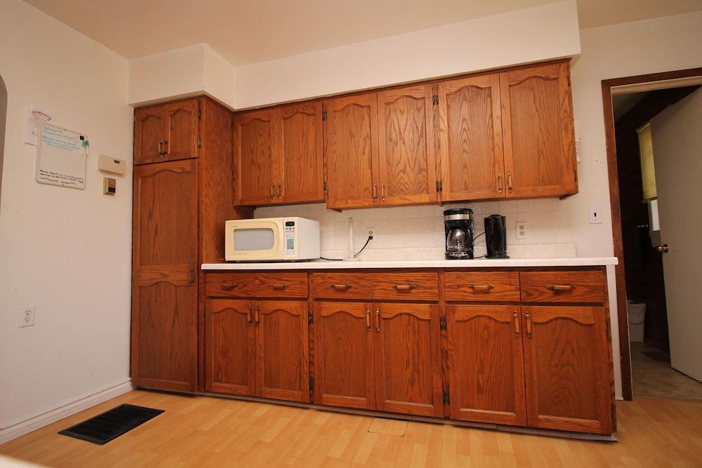 3 Bdrm Country Cottage - Main House - Rosewood Cottages