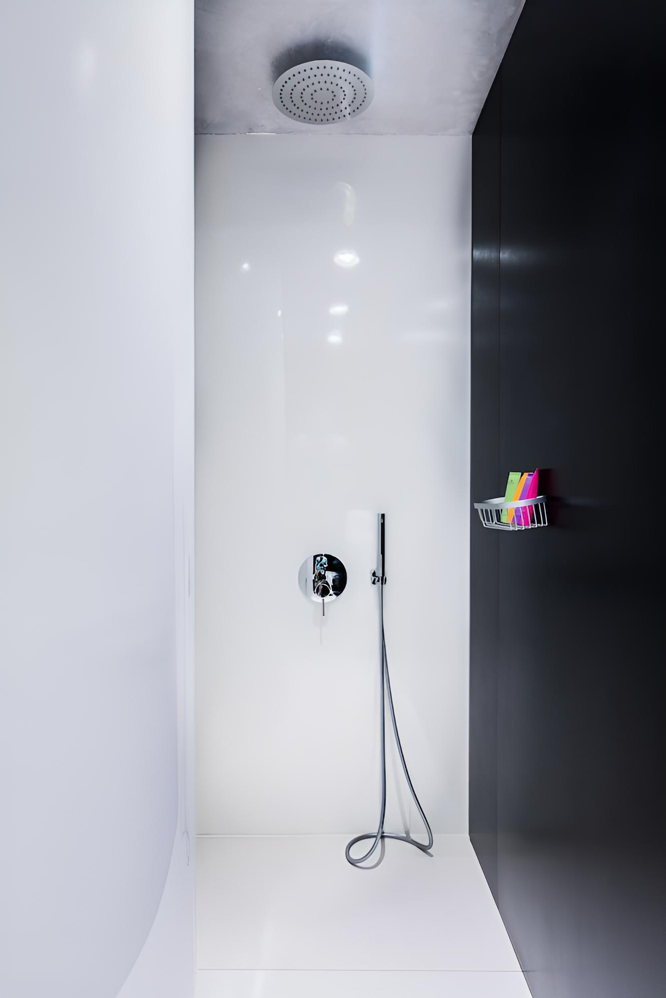 The Grove Design Hotel