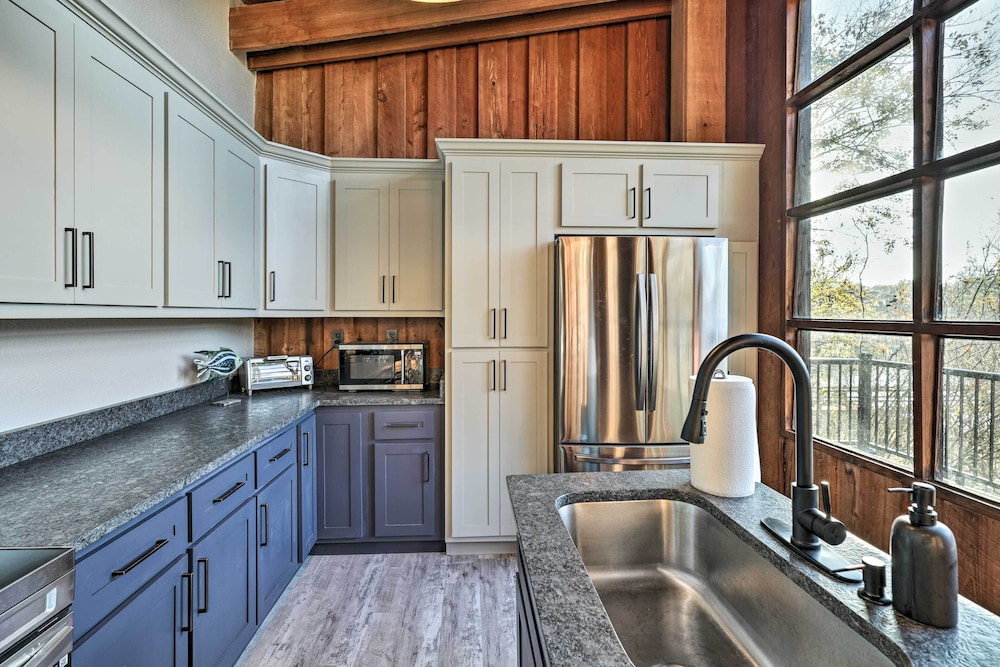 Renovated Fort White Retreat w/ River Access! - Property Image 26