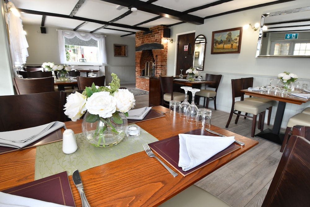 Romsey Vacations - The Star Inn - Property Image 7