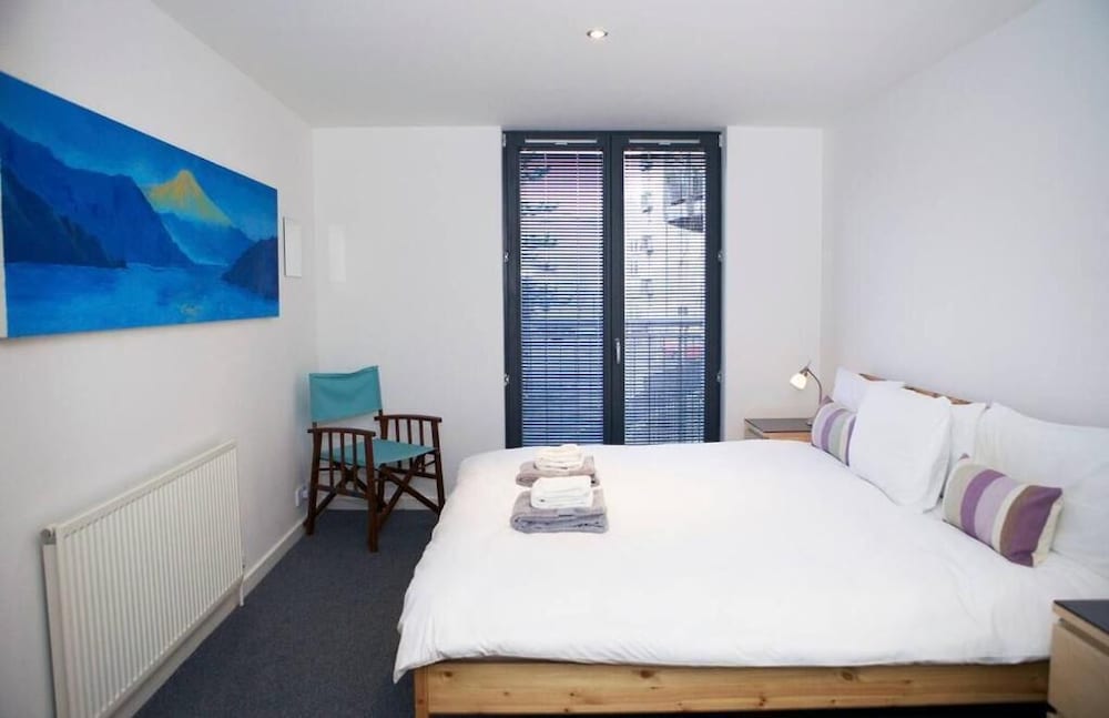 JOIVY Inviting Flat in Canonmills