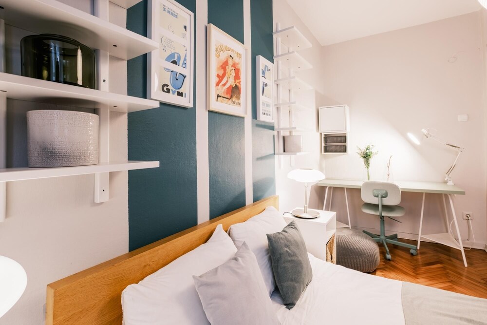 Charming Flat Near Osmanbey Metro Station