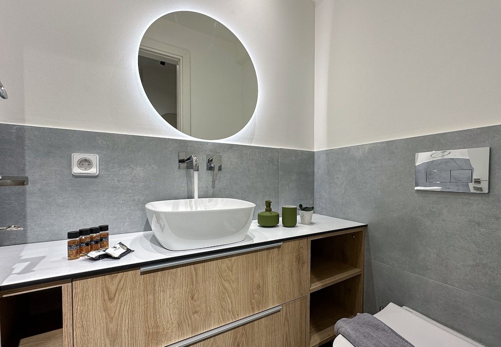 LIV - Modern Comfort Oasis in Pagrati