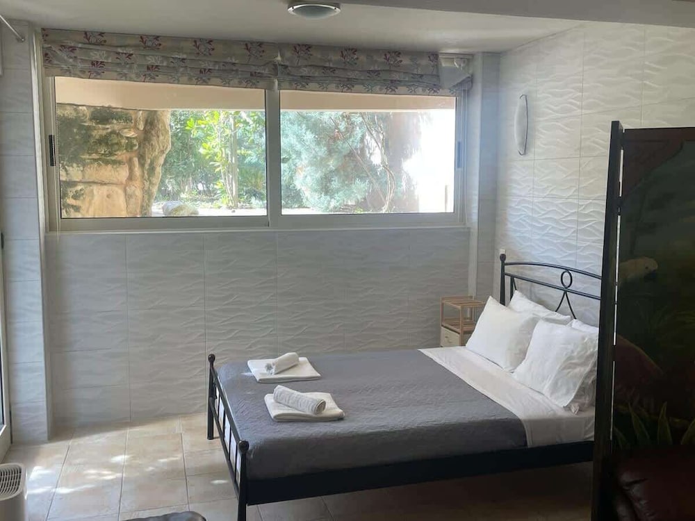 Cassiopeia 2-Beds Lower on Beach w Pool