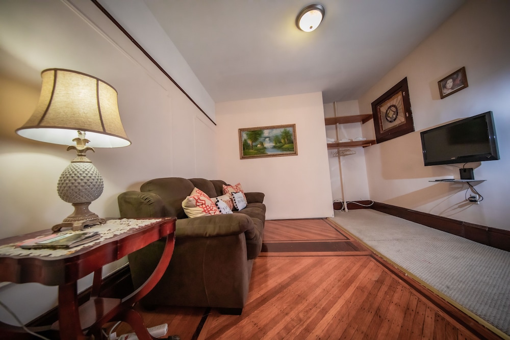 Lefferts Gardens Residence B&B