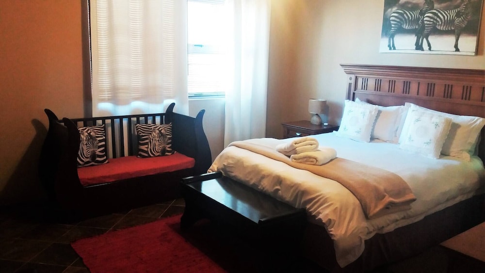 "room in B&B - Room for 6 - Amarachi Guesthouse in Swakopmund Namibia Near Beach and Malls!" view 2