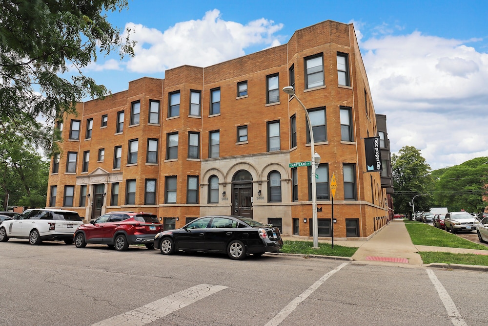 Ideal 4BR Unit - Maryland 2