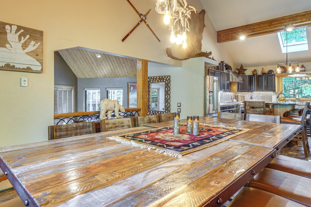 Steps to Ski Shuttle: Breckenridge Home w/ Hot Tub