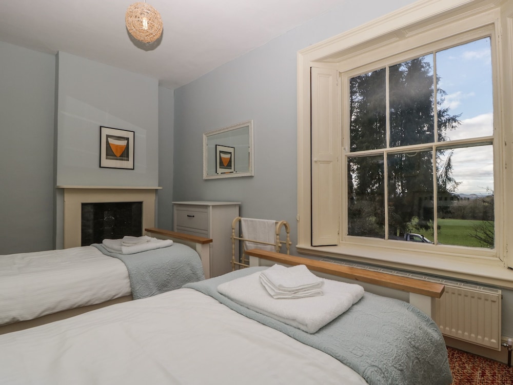 Woodlands Cottage view 2