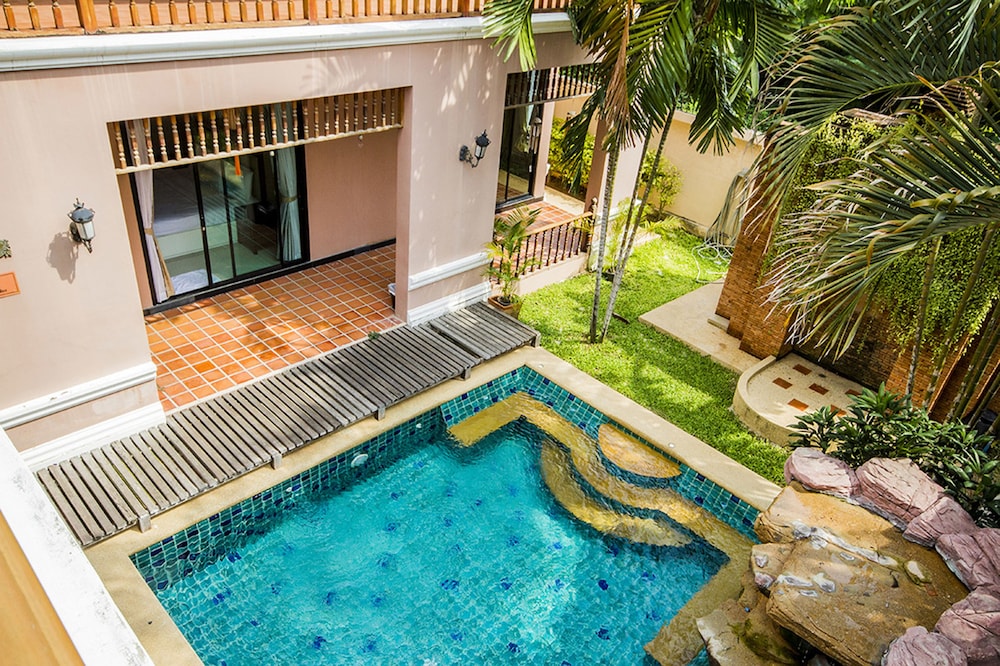 Pratamnak villa