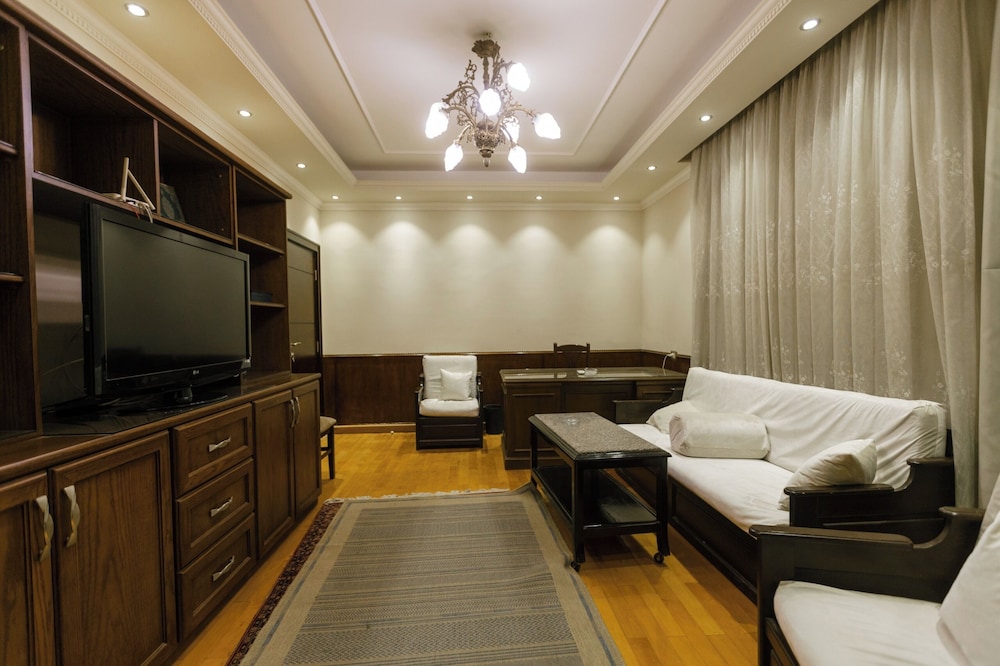 Luxury Villa in Green Heights compound