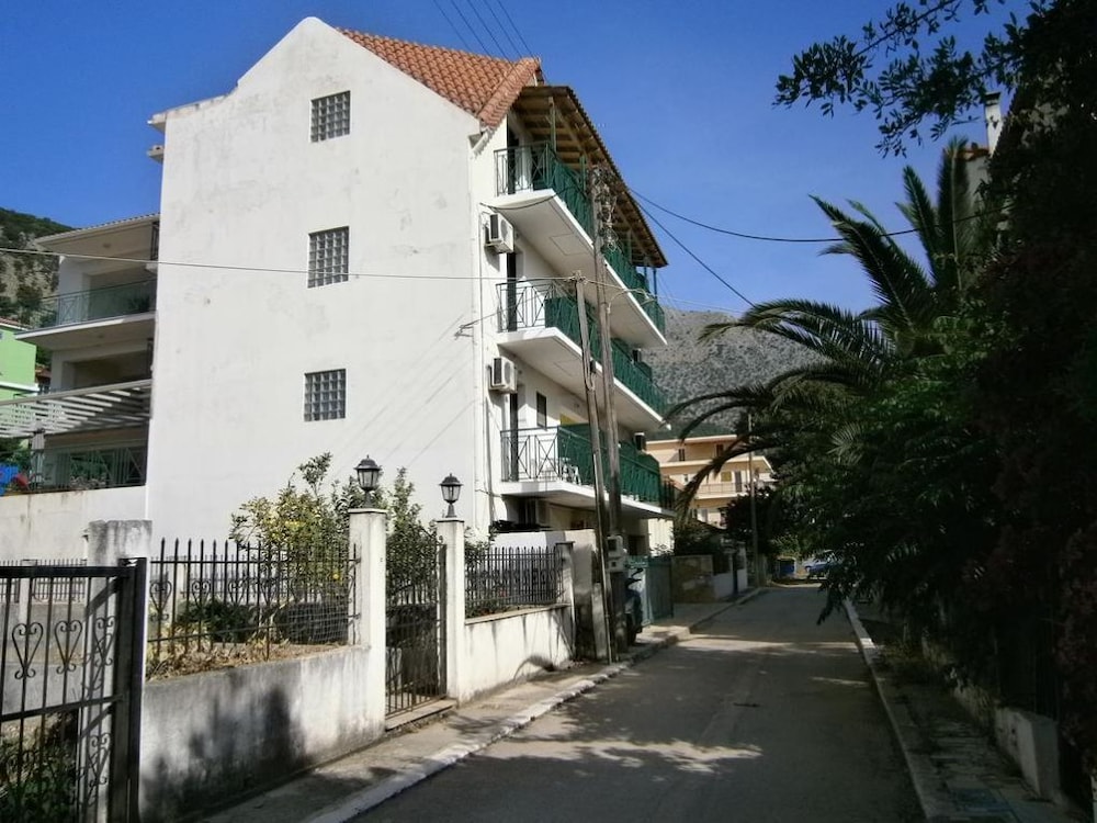 Petros Studios