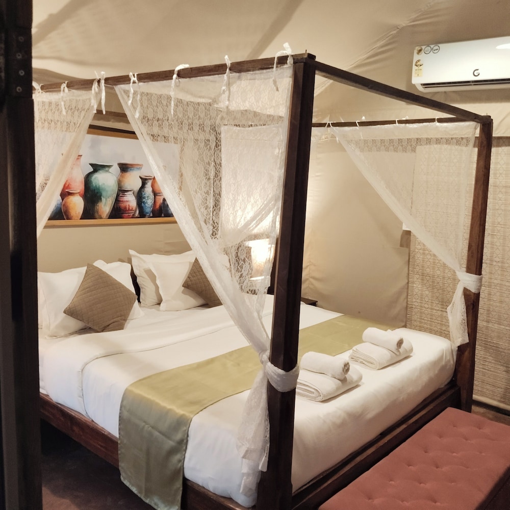 Goya Gate Beach Resort