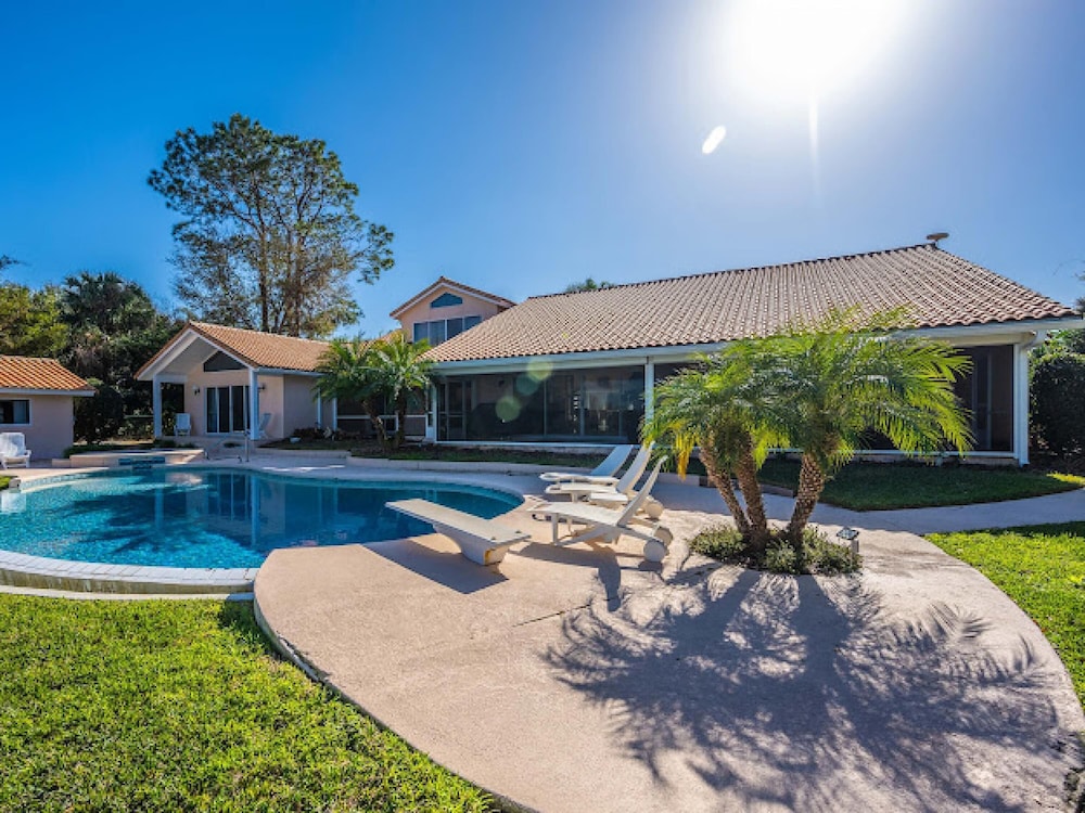 Clermont Vacations - Swiss 02 - Lake Sumner - Property Image 1