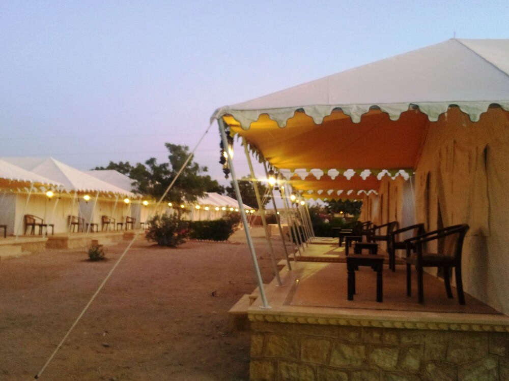 Desert Glamping