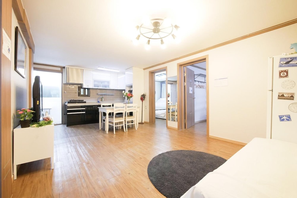 Liz's House - Hostel