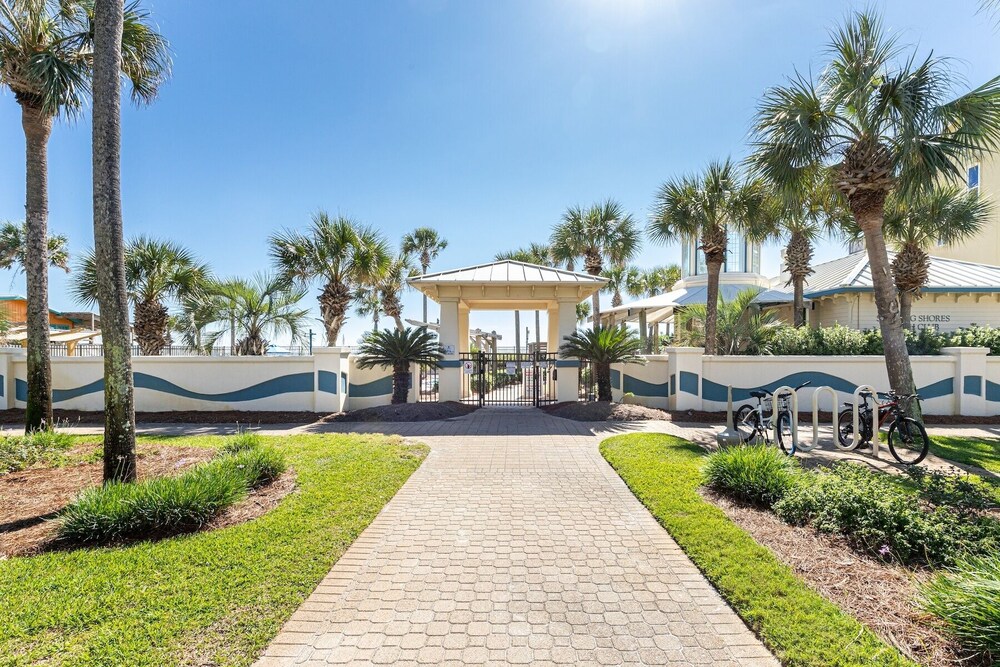 Sterling Shores Penthouse #2 3 Bedroom Condo