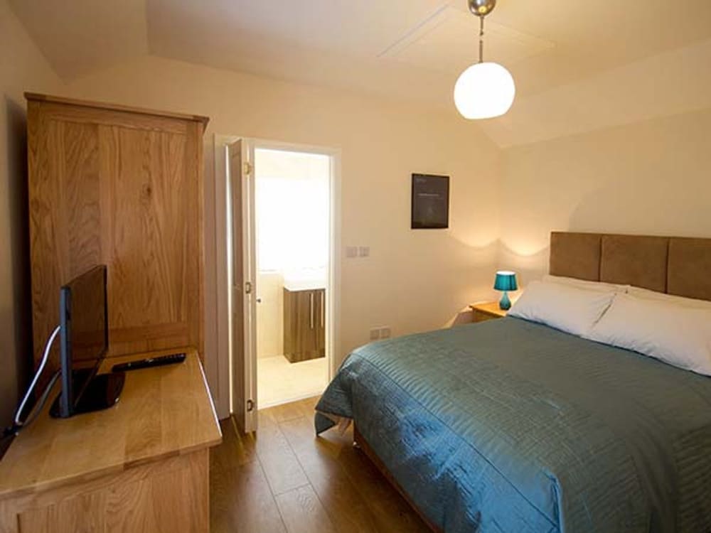 Beechwood Cottage view 3
