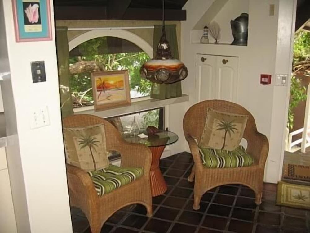 Barnacle Resort
