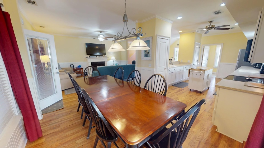 1308 Lovell Avenue by Tybee Vacation Rentals