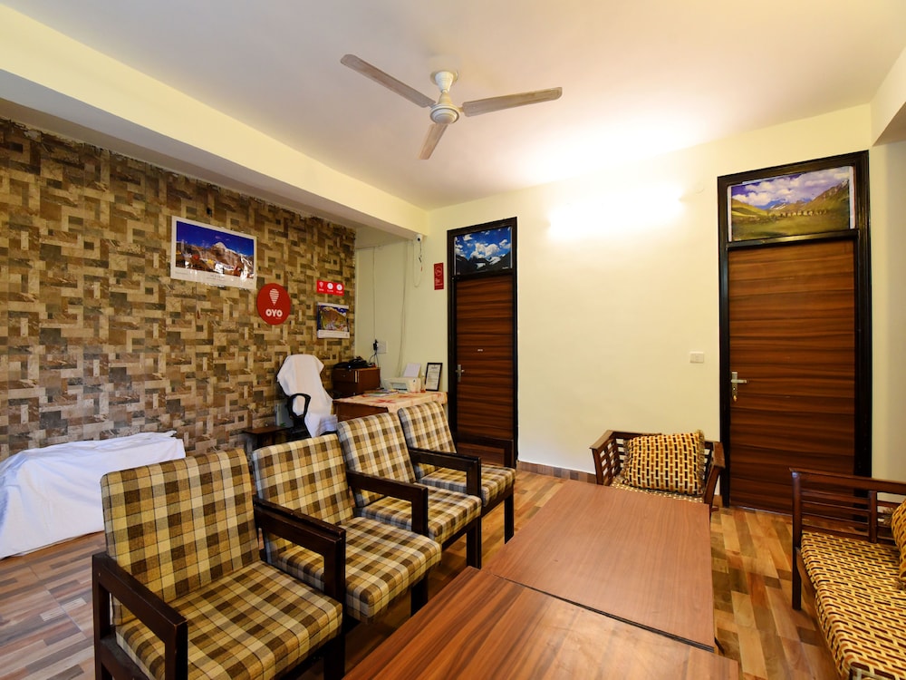 OYO 12818 Dev Villa