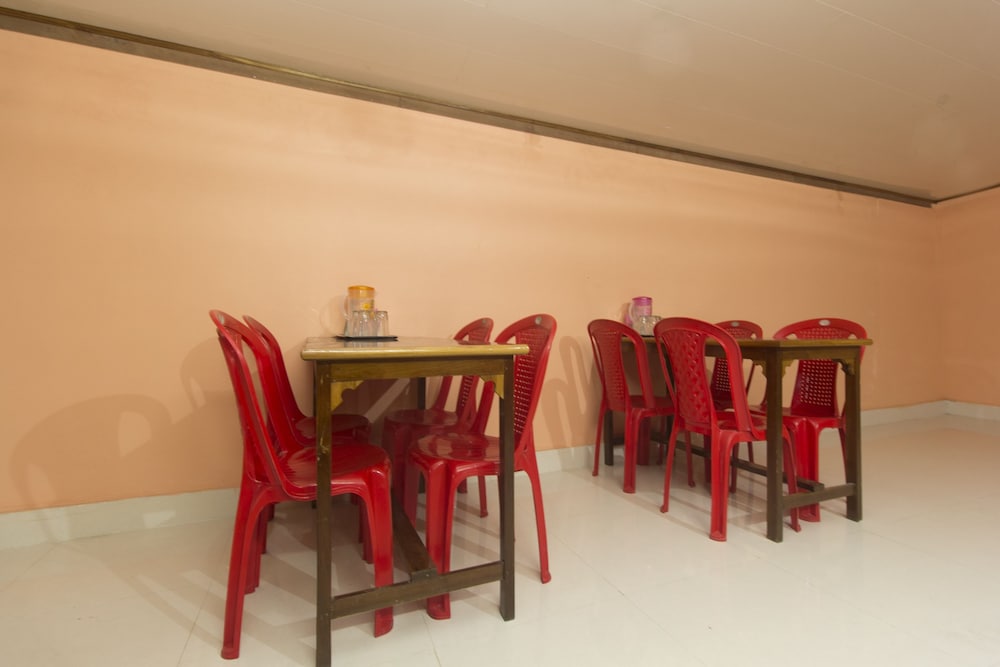 OYO 10586 Hotel Tulip Residency
