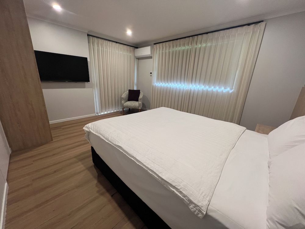 Albany Oak Motel