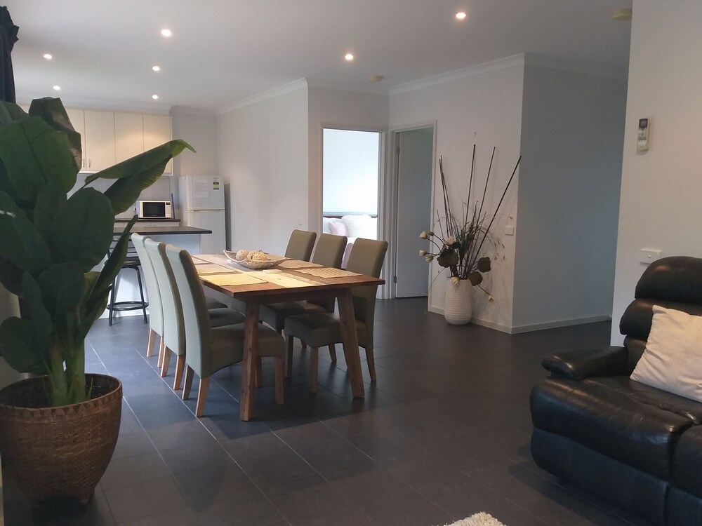 Island Cove Villas