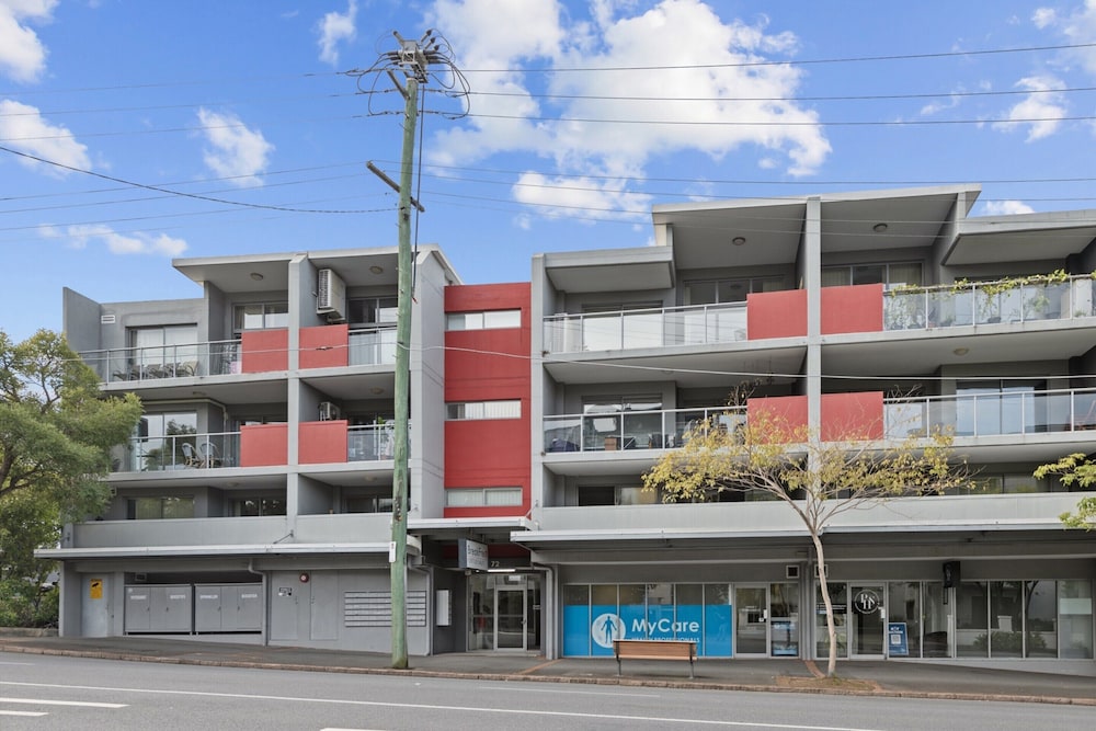 Central Bowen Hills Stay