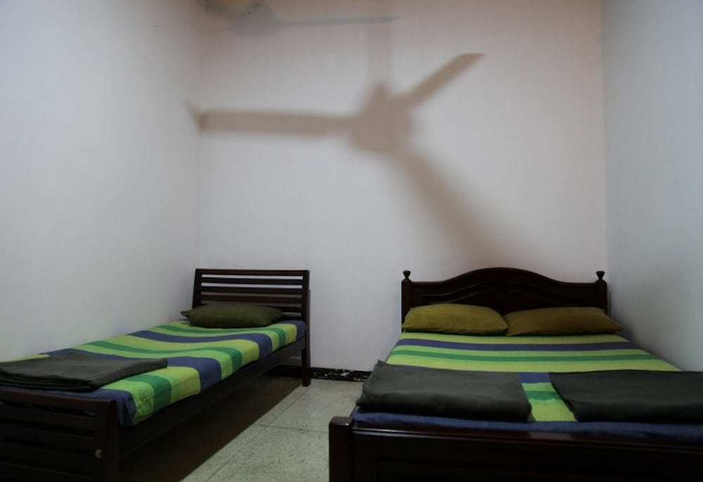 AA Circuit bungalow