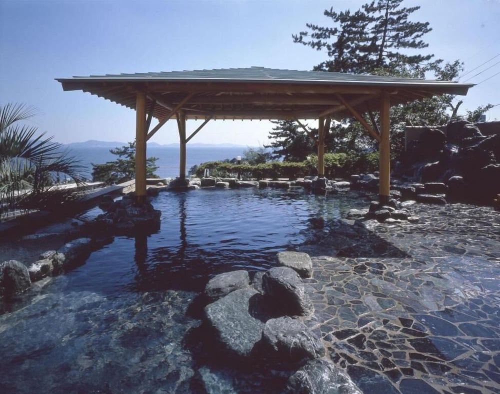 Miya Onsen Higaki Hotel
