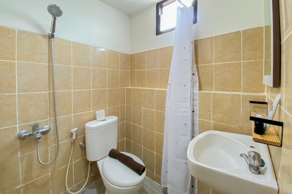 Cozy Living Studio At Kebagusan City Apartment view 3