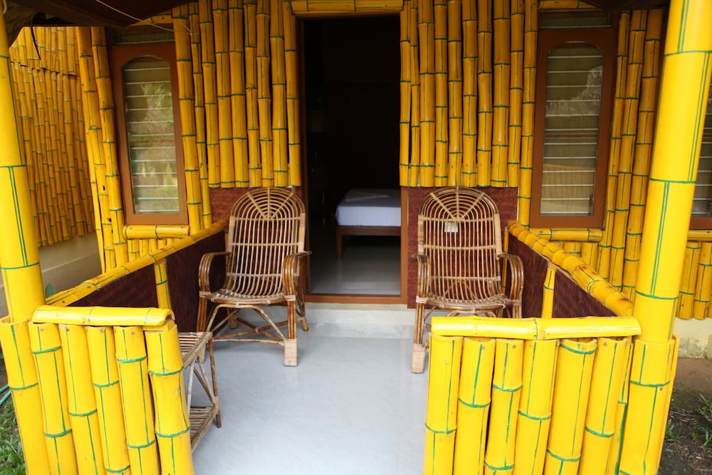 Savithri Inn
