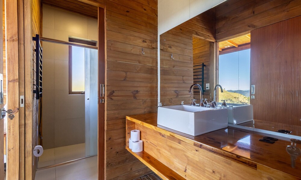 Cabana vista panorâmica e jacuzzi VST022