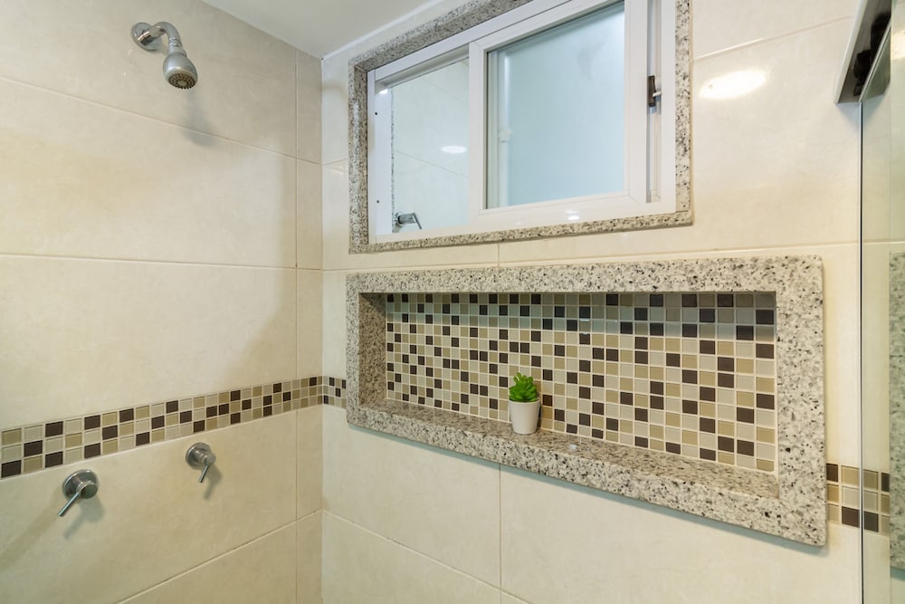 Cosy in Copacabana 7 Minutes From the Beach Fm211