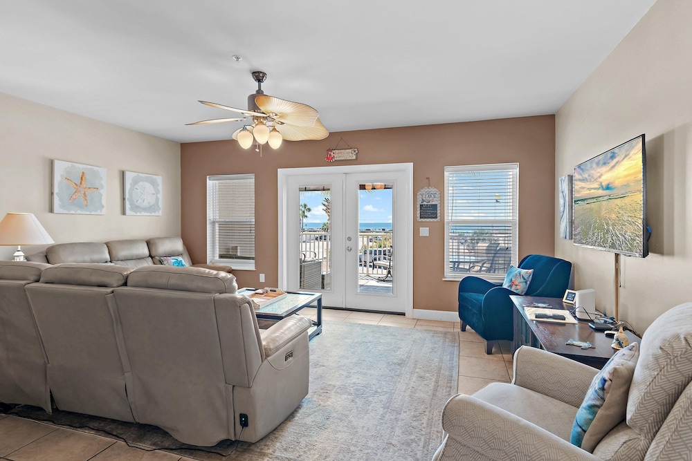 Pavilion Palms 105c- The Emerald Jewel