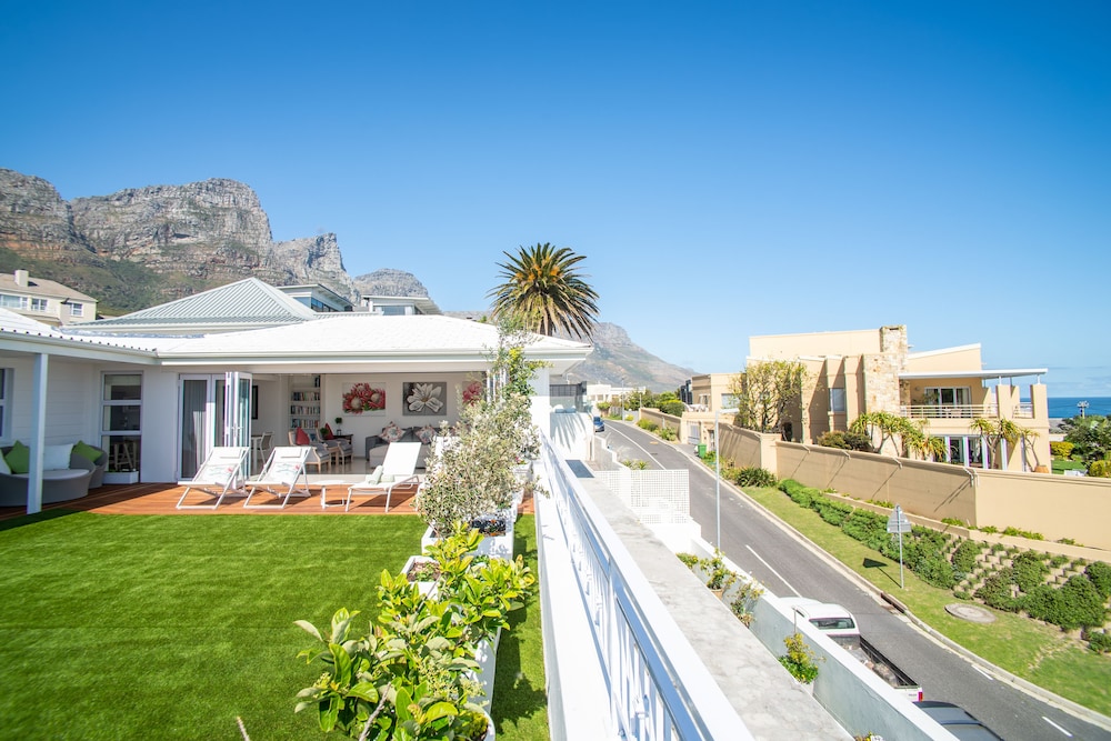 Funkey Villas