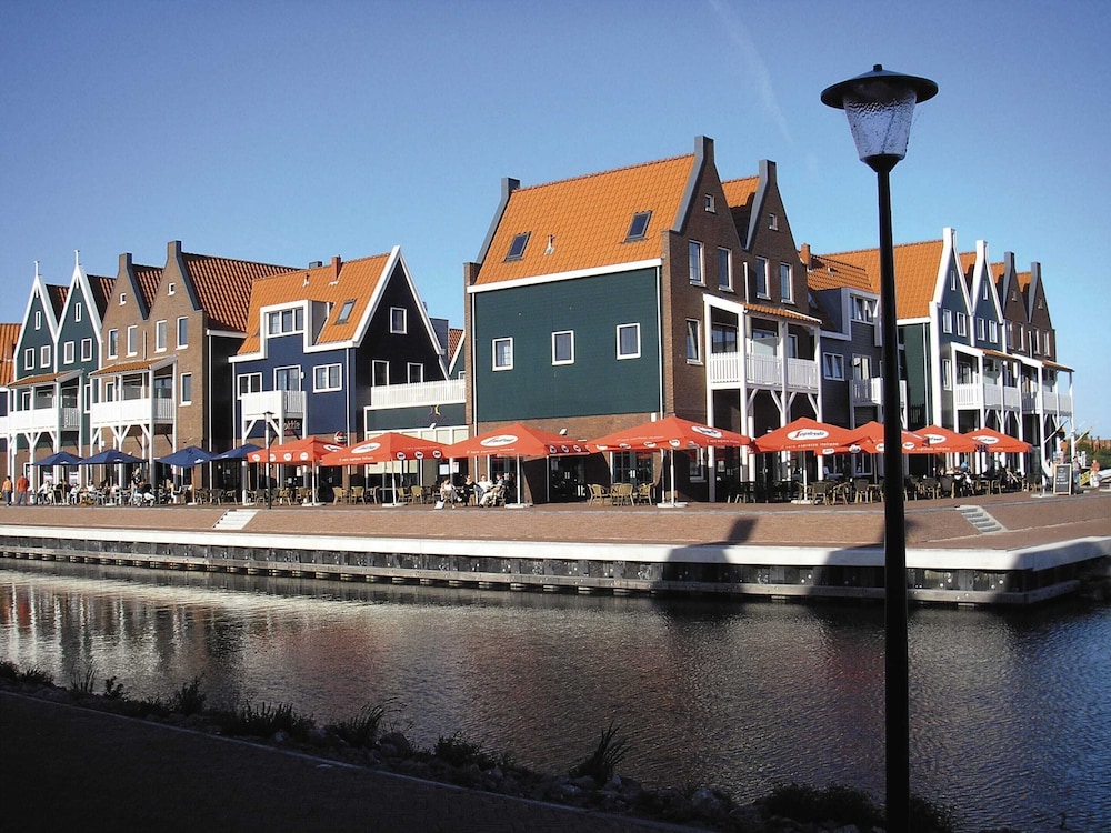 Comfortable Hotel Room in Center of Volendam