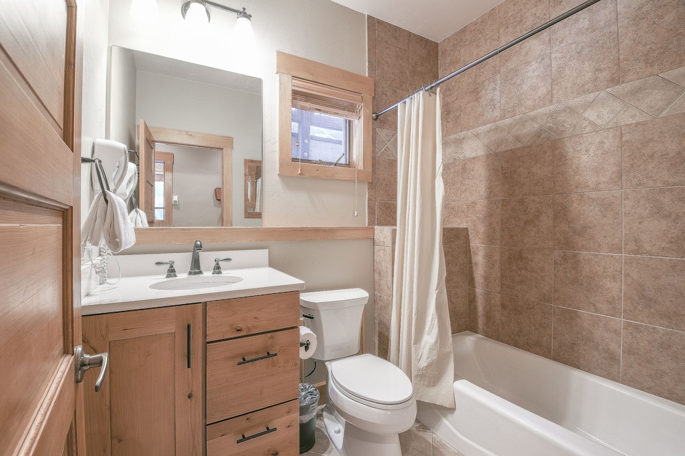 Cabin in the Pines 11 by SummitCove Vacation Lodging