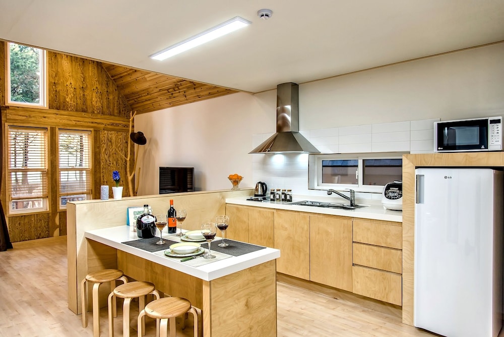 Browncabin Pension