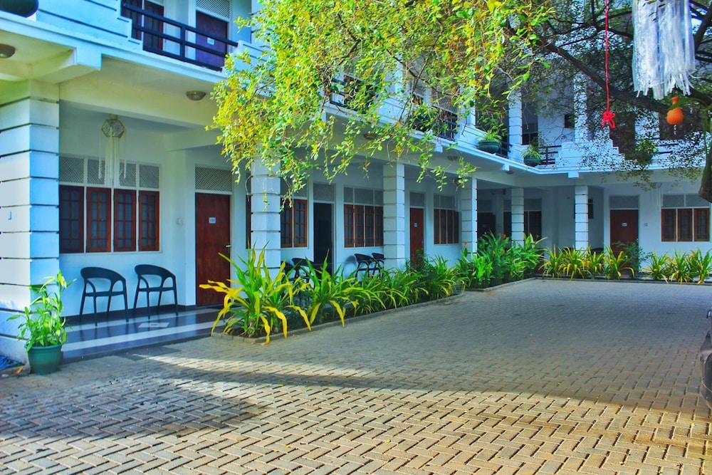 Hotel senora kataragama
